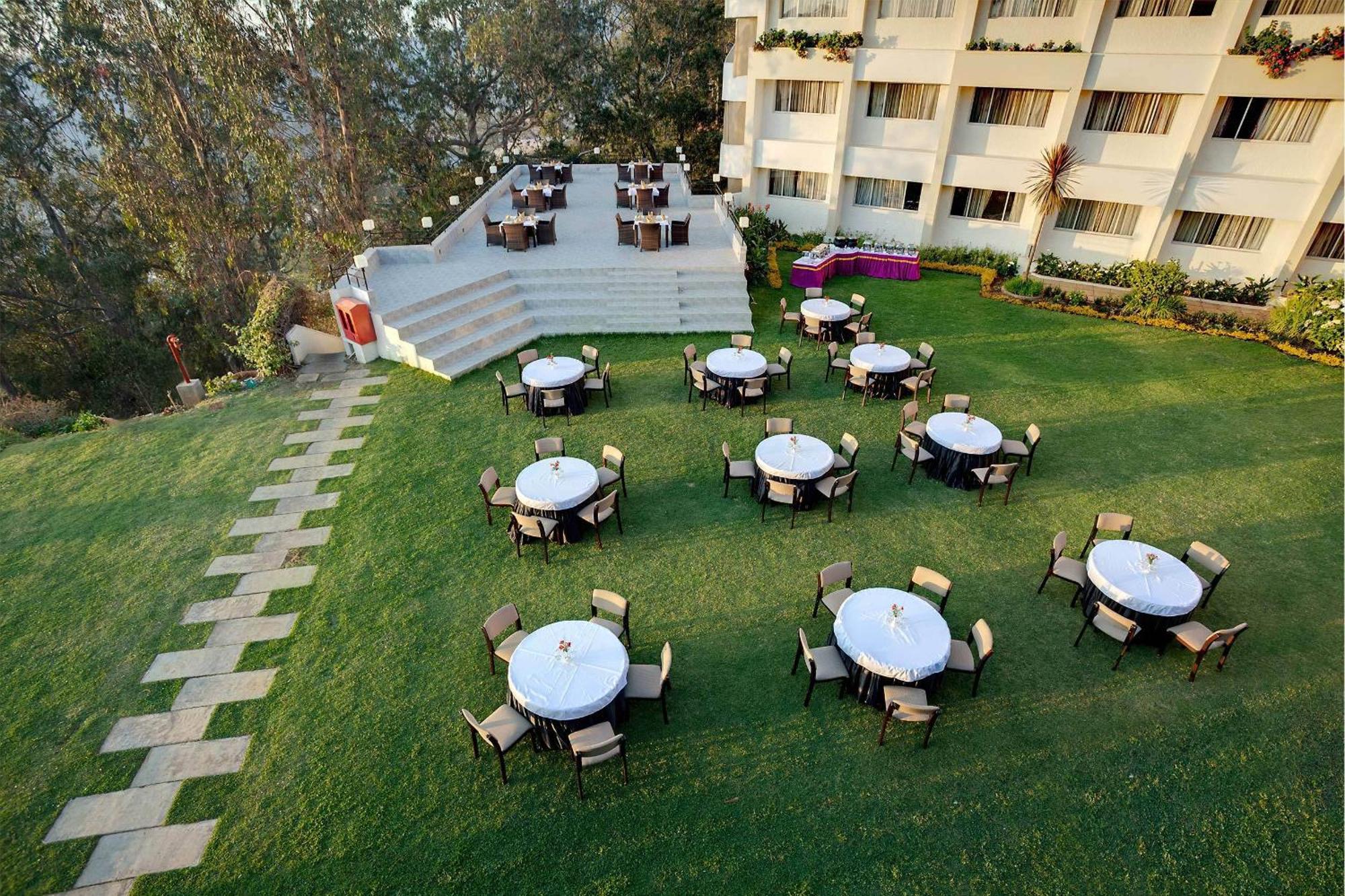 Sinclairs Retreat Ooty Hotel Kültér fotó
